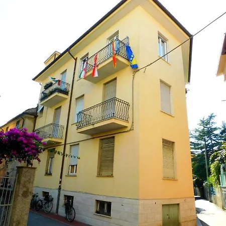 Silent Apartment, Apartment