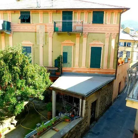 Silent Apartment, * Levanto