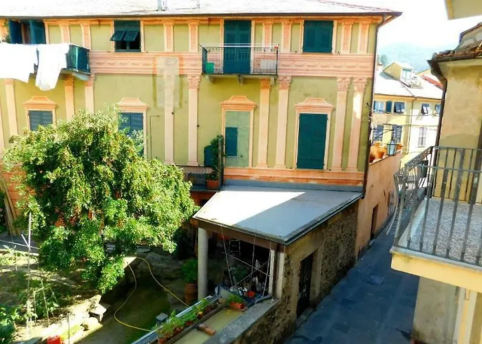 Silent Apartment, * Levanto