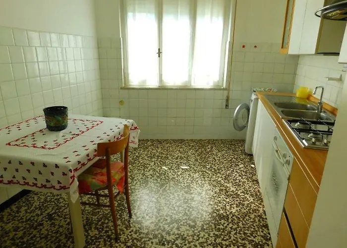 Silent Apartment, Apartment Levanto